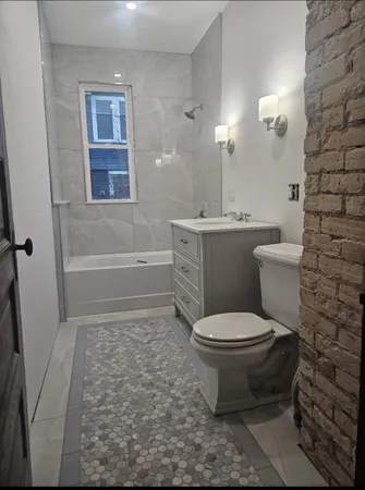 $1,995 | 2707 Garfield Avenue, Unit 1, Minneapolis, MN 55408