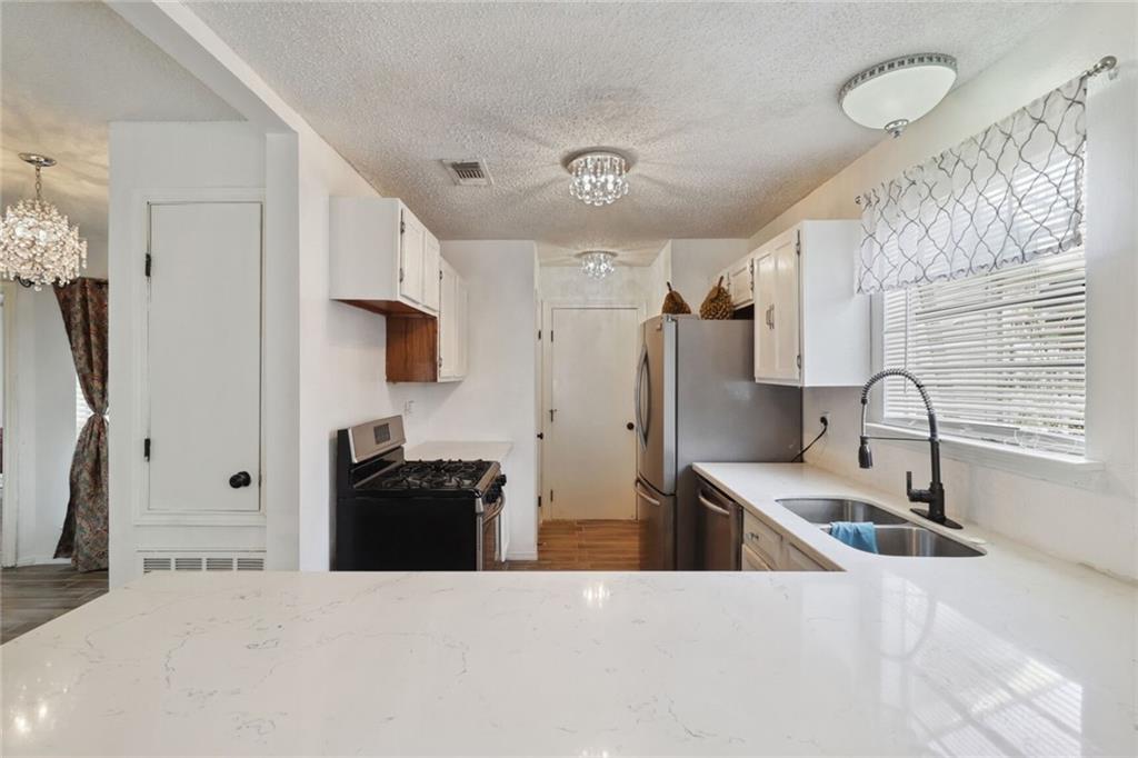 2413 South Sugar Ridge Road Laplace, LA 70068 - Photo 5 of 14