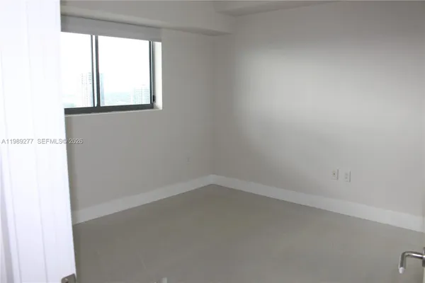$5,000 | 460 Northeast 28th Street, Unit 2705, Miami, FL 33137