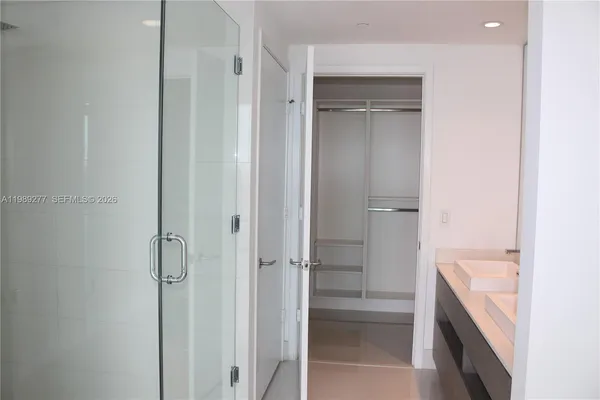 $5,000 | 460 Northeast 28th Street, Unit 2705, Miami, FL 33137