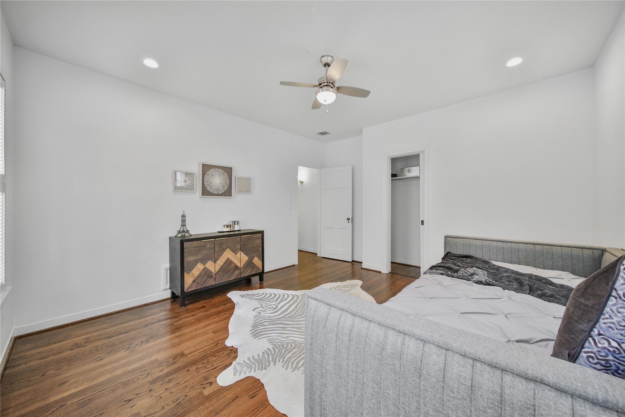 2223 Dryden Road Houston, TX 77030 - Photo 16 of 26