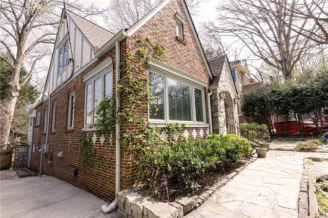 $1,325,000 | 1022 Reeder Circle Northeast, Atlanta, GA 30306