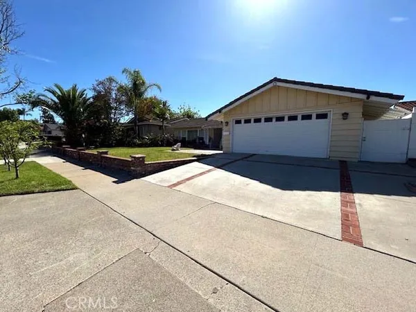 $1,385,000 | 3036 North Skywood Street, Orange, CA 92865