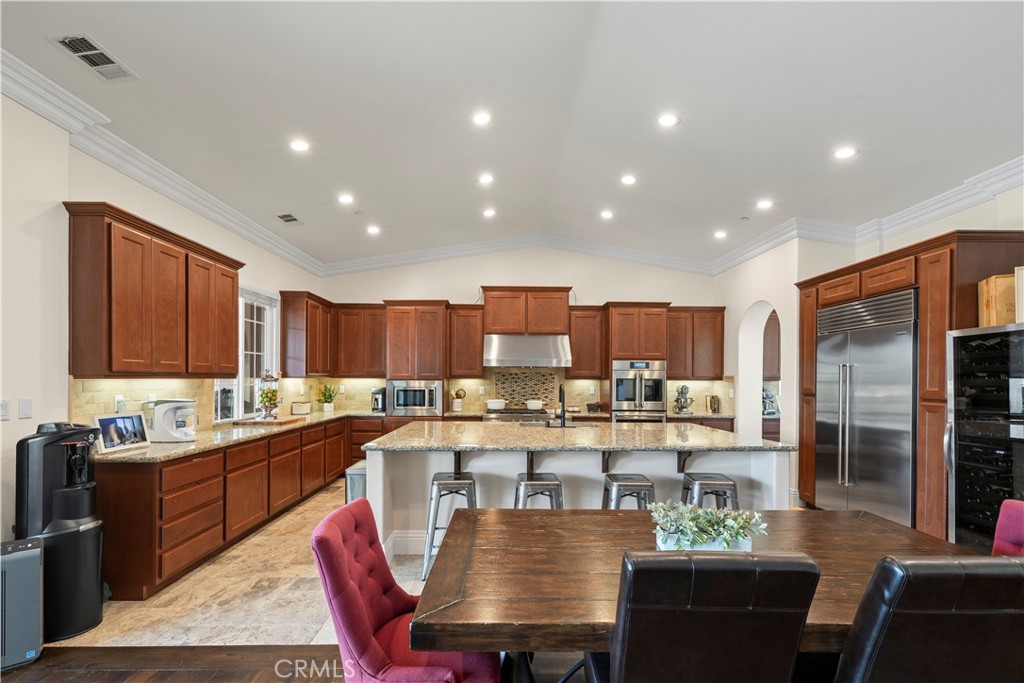 13275 Chickasaw Road Rancho Cucamonga, CA 91739 - Photo 15 of 75 Kitchen