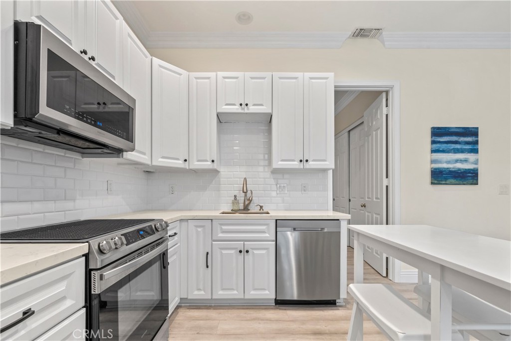 13275 Chickasaw Road Rancho Cucamonga, CA 91739 - Photo 36 of 75 ADU Kitchen