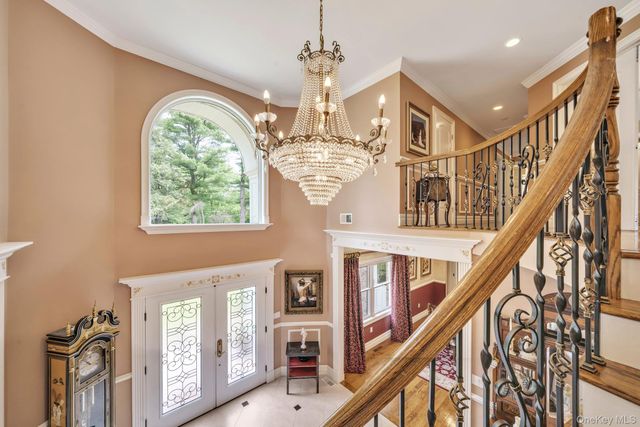 $3,449,000 | 13 Locust Lane, Upper Brookville, NY 11545