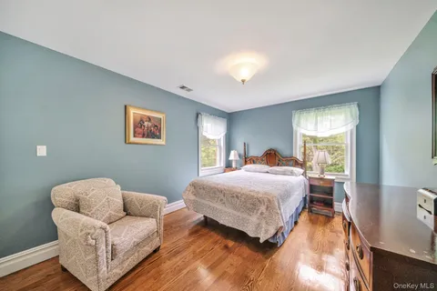 $3,449,000 | 13 Locust Lane, Upper Brookville, NY 11545