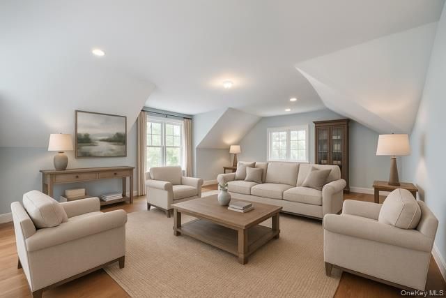 $3,449,000 | 13 Locust Lane, Upper Brookville, NY 11545