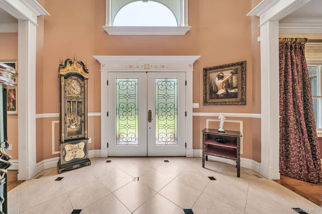 $3,449,000 | 13 Locust Lane, Upper Brookville, NY 11545