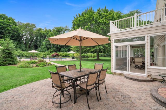 $3,449,000 | 13 Locust Lane, Upper Brookville, NY 11545