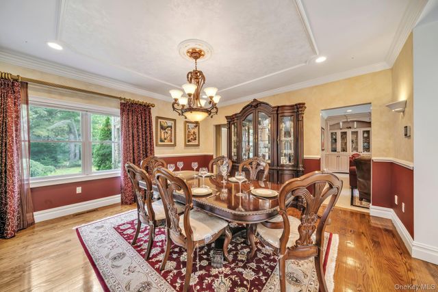 $3,449,000 | 13 Locust Lane, Upper Brookville, NY 11545