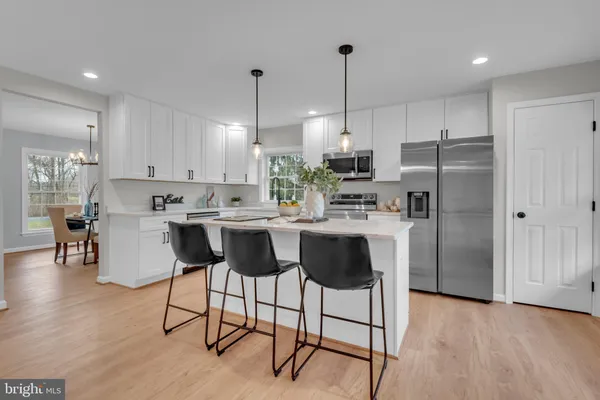 $729,999 | 5485 Solomons Island Road, Lothian, MD 20711