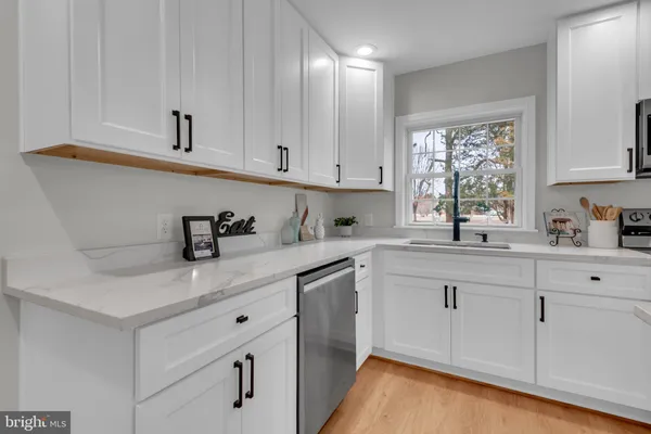 $729,999 | 5485 Solomons Island Road, Lothian, MD 20711