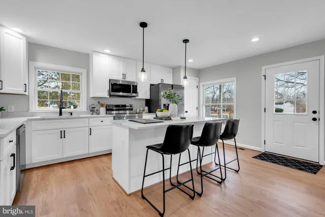 $759,900 | 5485 Solomons Island Road, Lothian, MD 20711