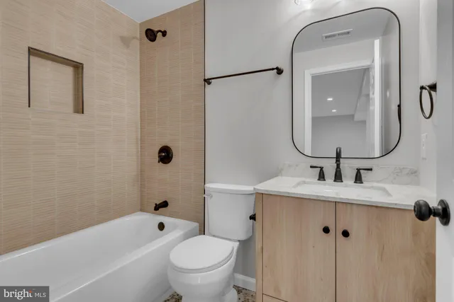 $759,900 | 5485 Solomons Island Road, Lothian, MD 20711