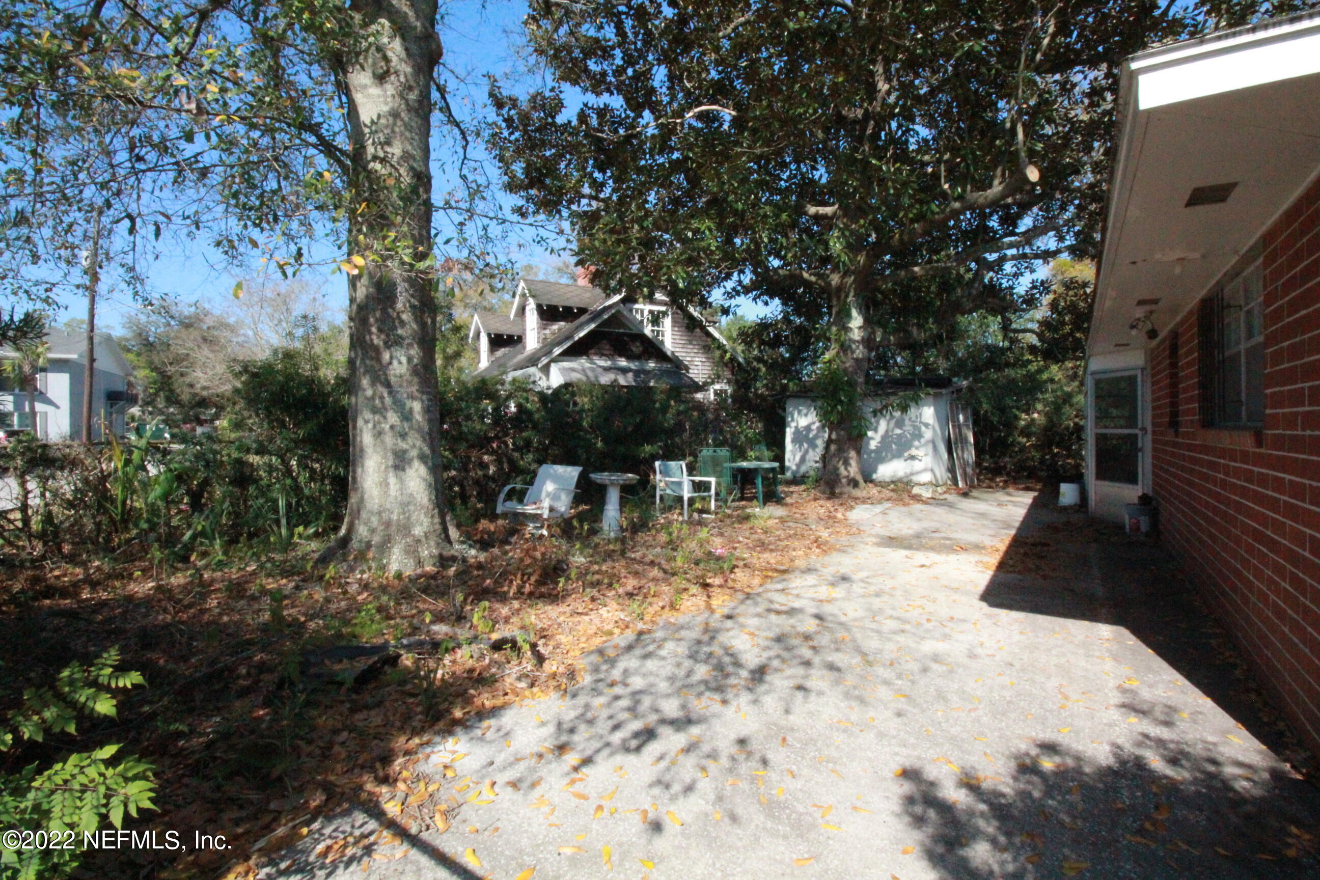2170 Spring Park Road Jacksonville, FL 32207 - Photo 8 of 65 IMG_4523
