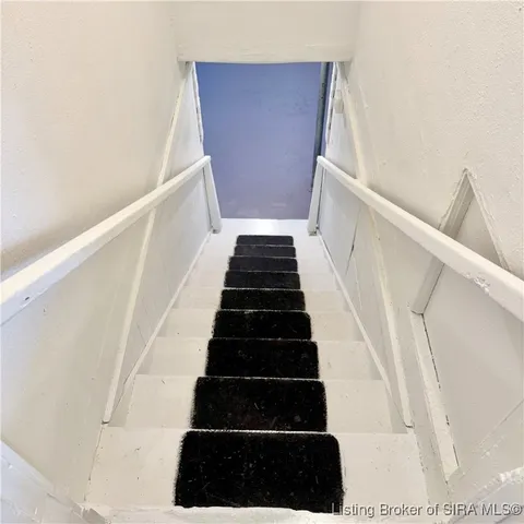 $139,900 | 569 Broadway Street, Austin, IN 47102