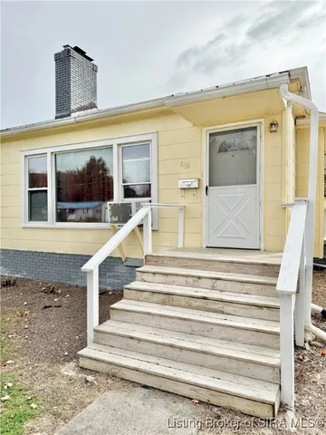 $139,900 | 569 Broadway Street, Austin, IN 47102