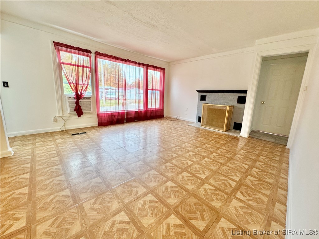 569 Broadway Street Austin, IN 47102 - Photo 10 of 22 Living Room