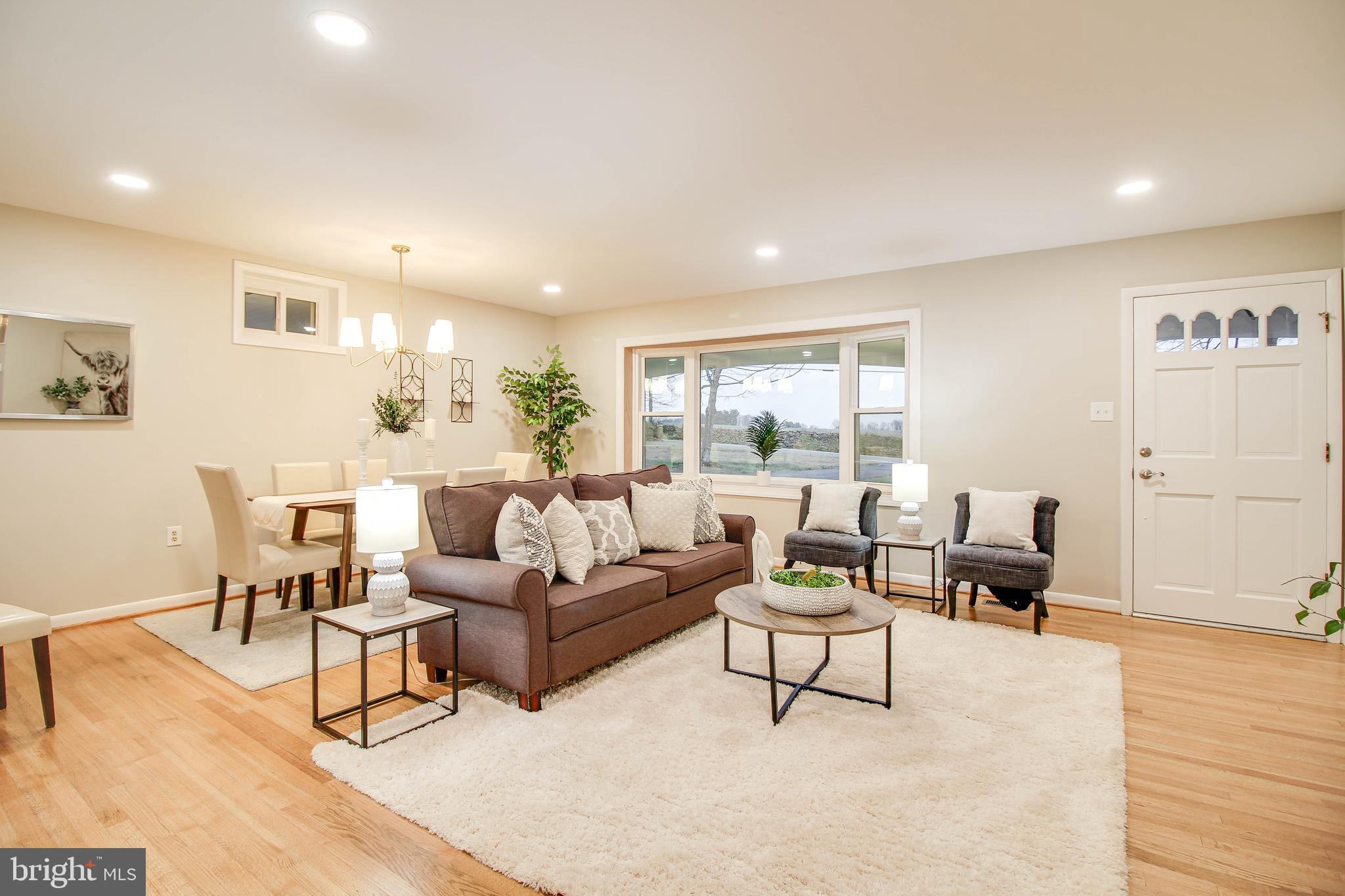 1360 St Michaels Road Mount Airy, MD 21771 - Photo 5 of 62 Great natural light
