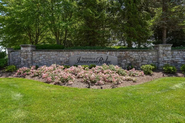 $959,000 | 907 Middleton Lane, Inverness, IL 60010