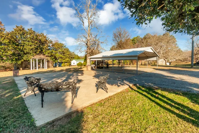 $439,000 | 104 Glendale Road, Loretto, TN 38469