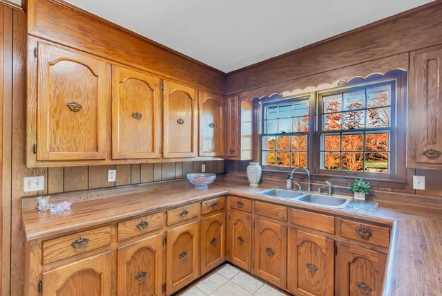 $439,000 | 104 Glendale Road, Loretto, TN 38469