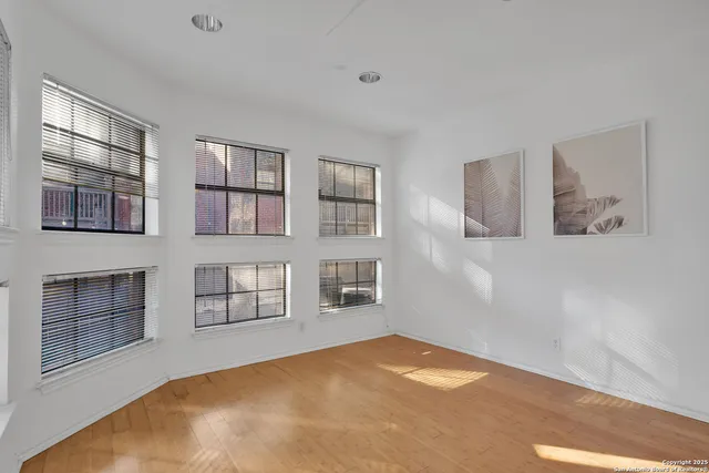 $200,000 | 7930 Roanoke, Unit 106, San Antonio, TX 78240