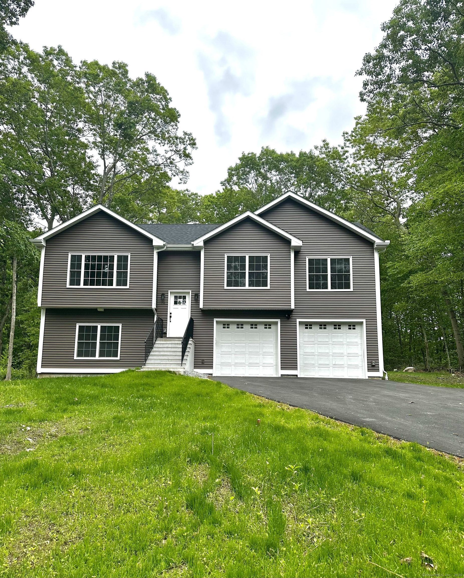 74 North Wawecus Hill Road Norwich, CT 06360 - Photo 1 of 1 Gallery Image 1
