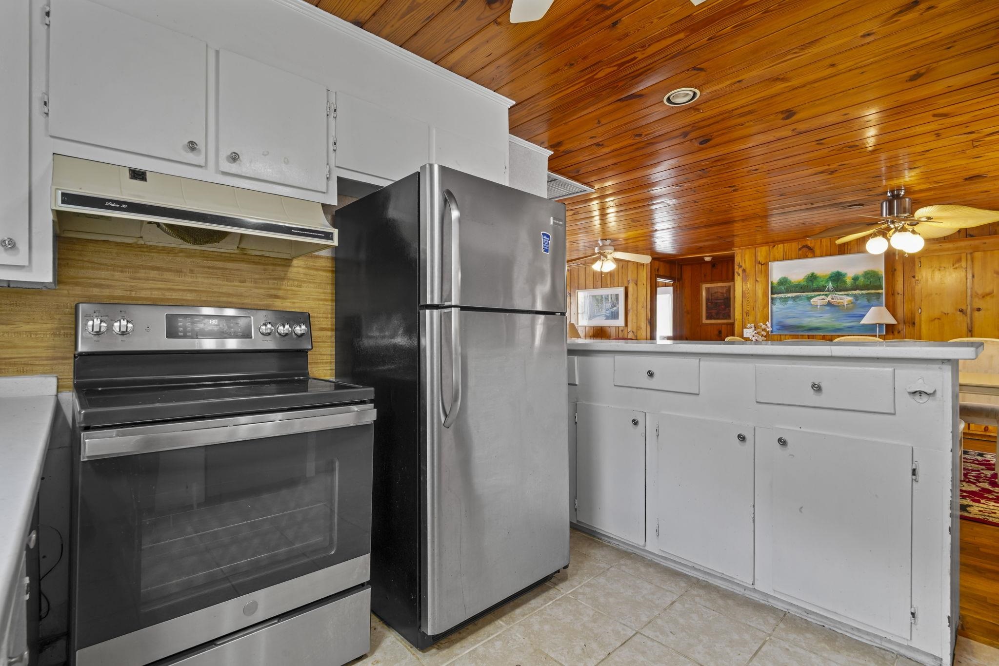 132 Calhoun Drive Murrells Inlet, SC 29576 - Photo 9 of 44