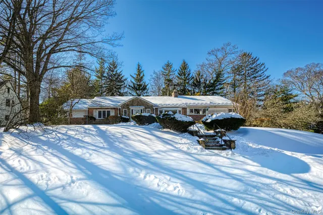 $1,899,000 | 66 Deepdale Drive, Great Neck, NY 11021