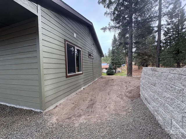 $570,000 | 204 West Mill Street, Cascade, ID 83611