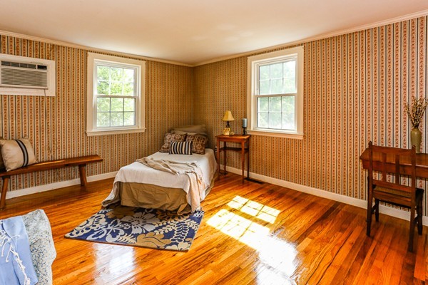 17 MacArthur Road Beverly, MA 01915 - Photo 7 of 14 Gallery Image 7