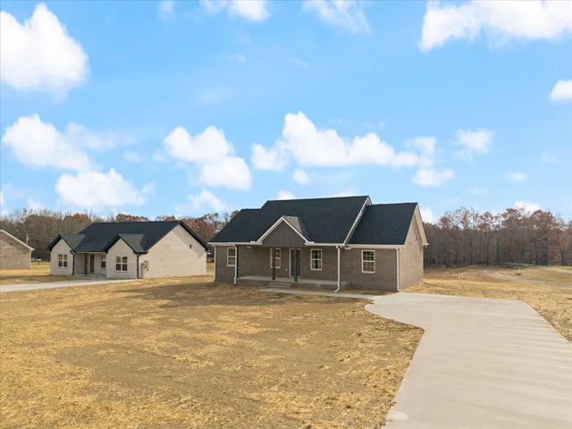a view of a house with a outdoor space