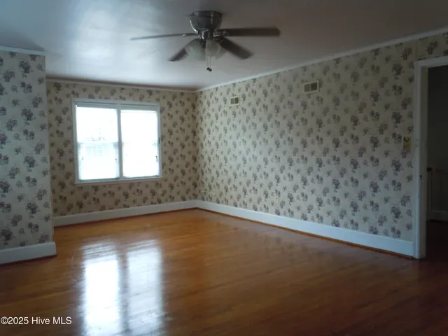 $289,900 | 110 East Bell Street, Tabor City, NC 28463