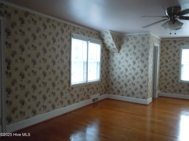 $289,900 | 110 East Bell Street, Tabor City, NC 28463