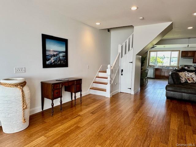 2898 Edgemere Drive Rochester, NY 14612 - Photo 4 of 18