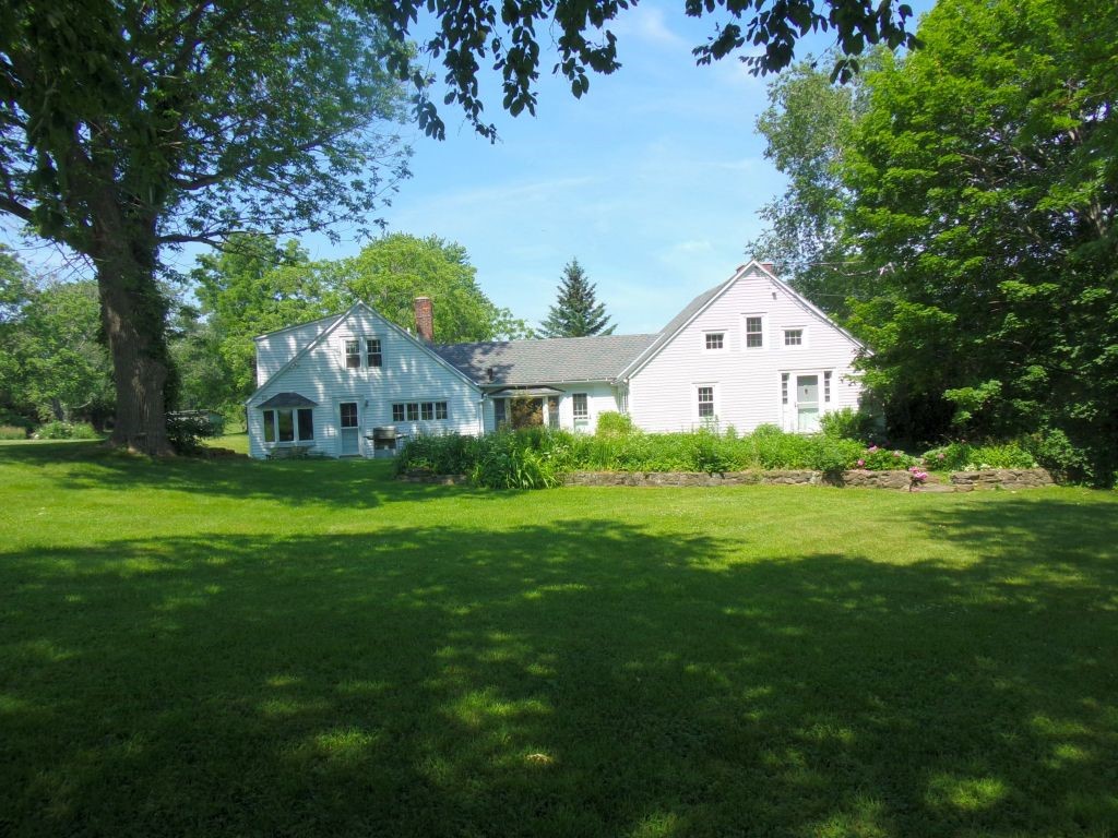 1616 Walloomsac Road Bennington, VT 05201 - Photo 1 of 21