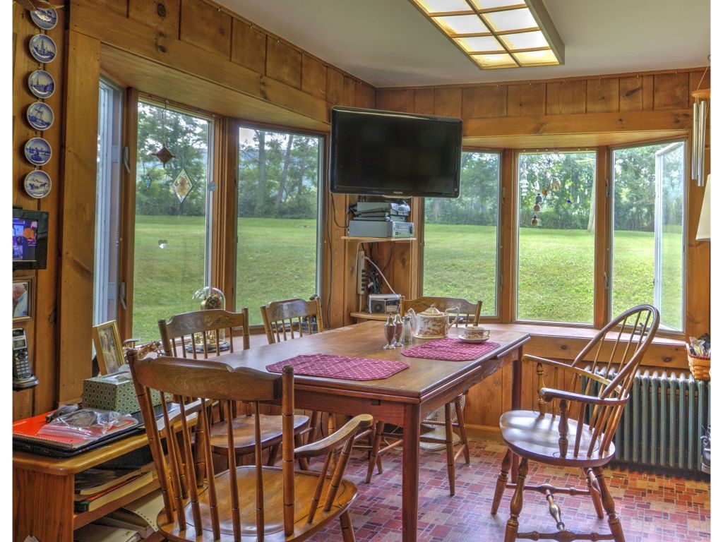1616 Walloomsac Road Bennington, VT 05201 - Photo 8 of 21