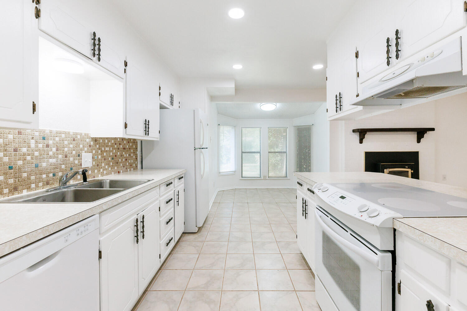 5321 31st Street Lubbock, TX 79407 - Photo 21 of 41 Kitchen