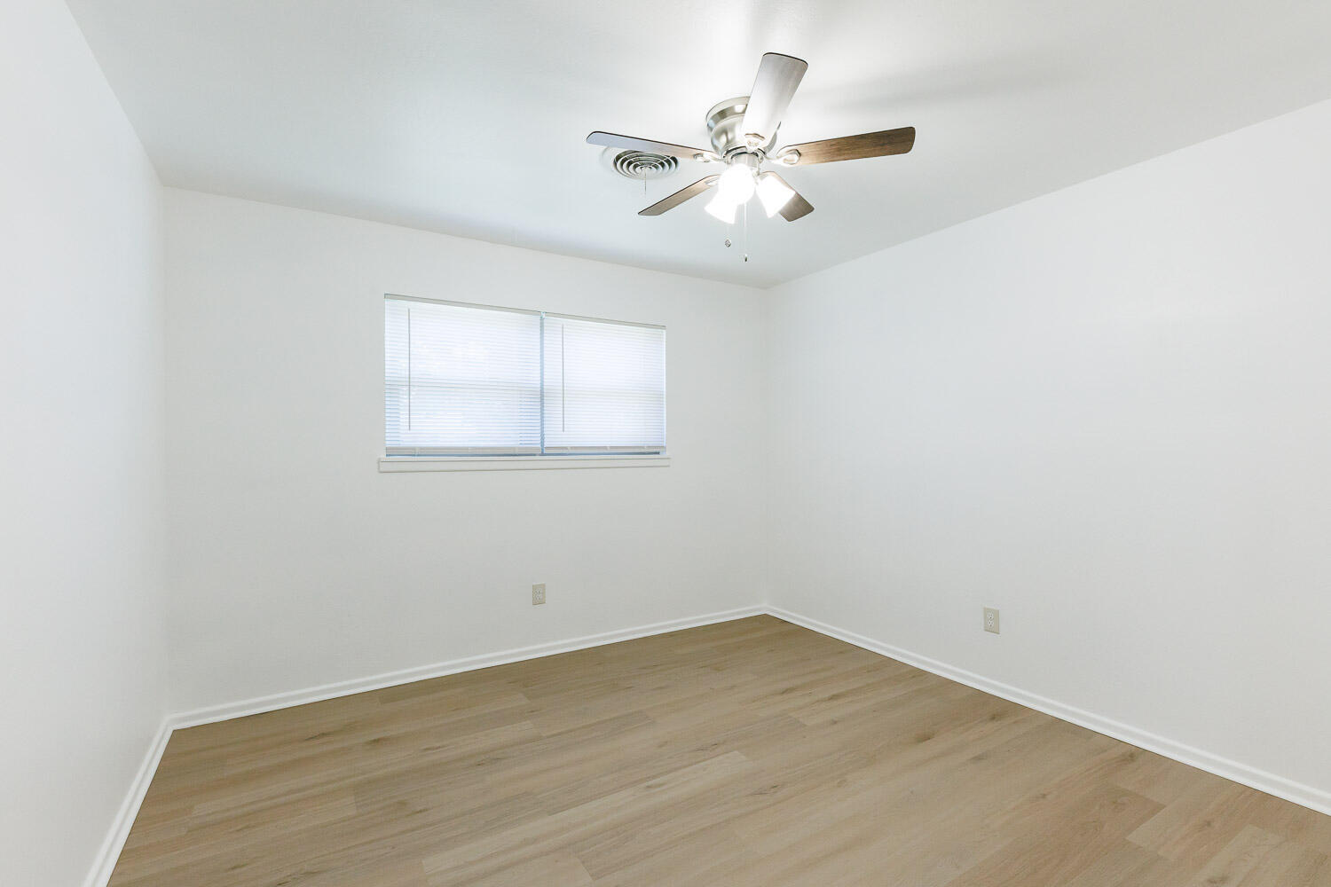 5321 31st Street Lubbock, TX 79407 - Photo 27 of 41 Second Bedroom