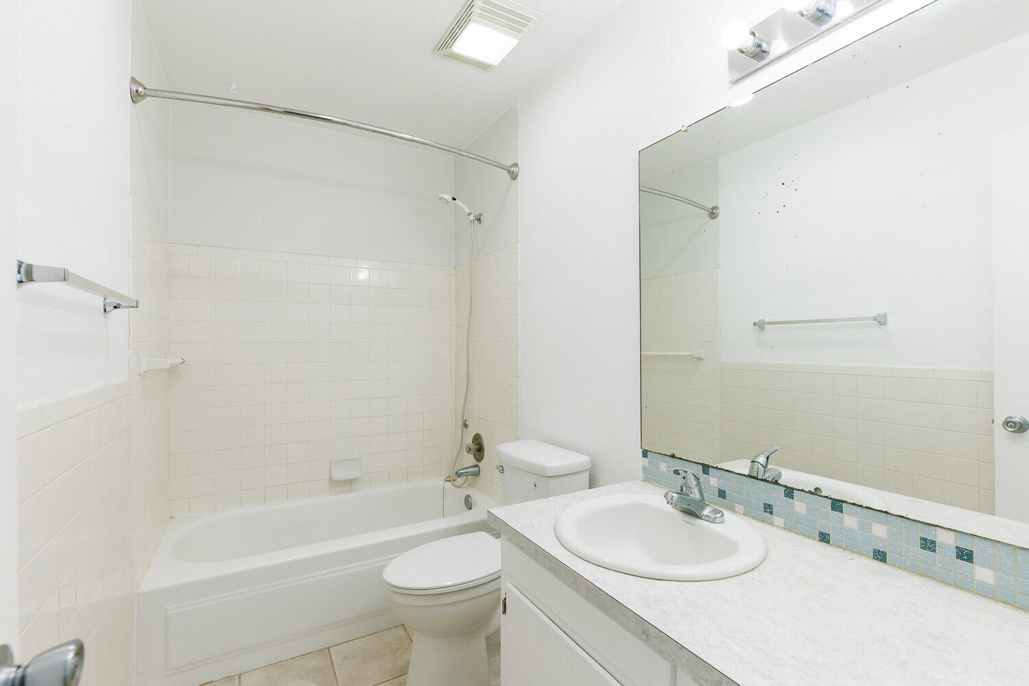 5321 31st Street Lubbock, TX 79407 - Photo 29 of 41 Second Bathroom