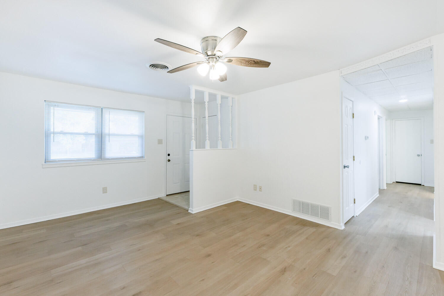 5321 31st Street Lubbock, TX 79407 - Photo 10 of 41 Living Area