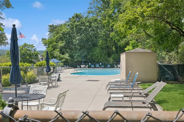 $2,700 | 412 Benedict Avenue, Unit 5J, Tarrytown, NY 10591