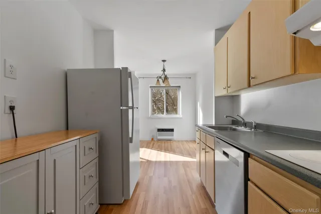 $2,700 | 412 Benedict Avenue, Unit 5J, Tarrytown, NY 10591