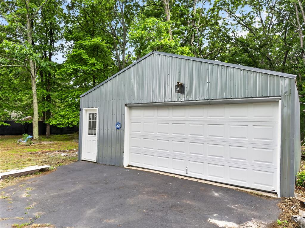 229 Pocono Boulevard Bushkill, PA 18324 - Photo 31 of 37