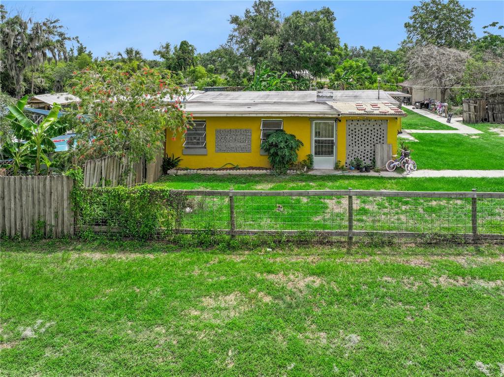 825 Cook Road Mulberry, FL 33860 - Photo 3 of 25