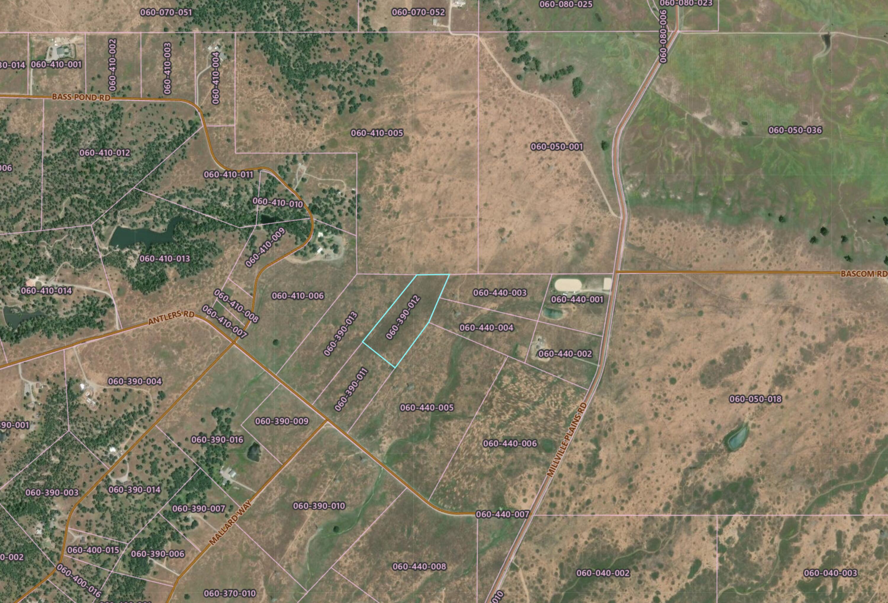 Antlers Road Millville, CA 96062 - Photo 7 of 8 a view of a bathroom shower