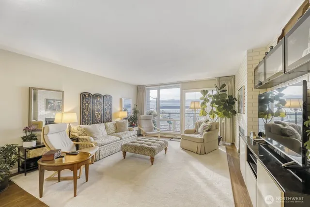 $3,500 | 610 Front Street, Unit 201, Mukilteo, WA 98275