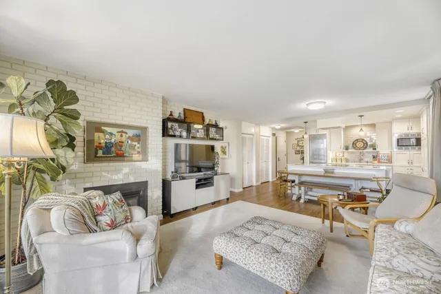 $3,500 | 610 Front Street, Unit 201, Mukilteo, WA 98275